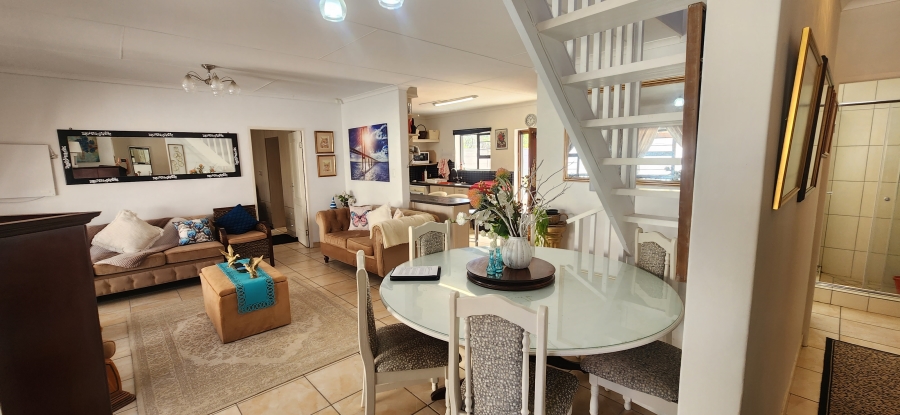 6 Bedroom Property for Sale in Dana Bay Western Cape